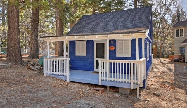 Peaceful 1-bedroom cabin in Green Valley Lake
