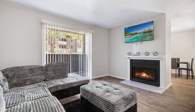 Peaceful 1-bedroom apartment with AC in vibrant Arlington