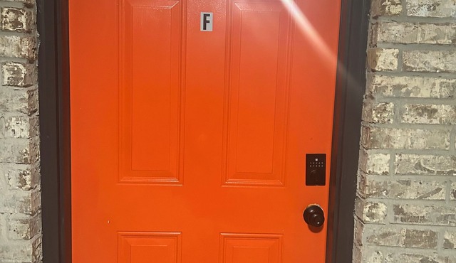 Peaceful 1-bedroom apartment with AC in vibrant Memphis