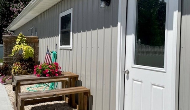 Peaceful 1-bedroom guesthouse with AC in charming Lewes