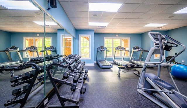 Peaceful 1BR with Patio and Gym