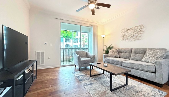 Peaceful 1st Floor Apt with Parks, Prime North Tampa