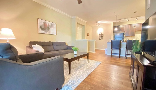 Peaceful 1st Floor Apt with Parks, Prime North Tampa