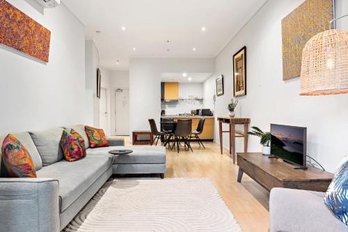 Peaceful 2-Bed Apartment with Gym & Pool