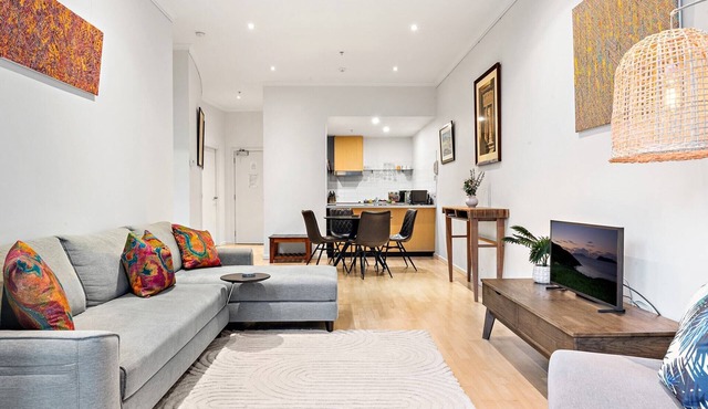 Peaceful 2-Bed Apartment with Gym & Pool