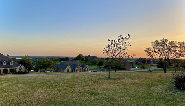 Peaceful 2 bedroom cottage w/ picturesque views