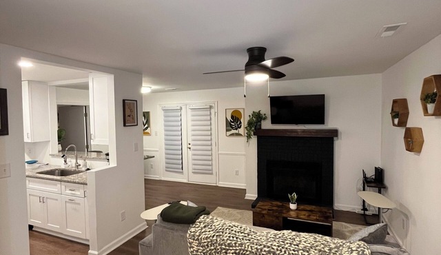 Peaceful 2-bedroom condo in Raleigh