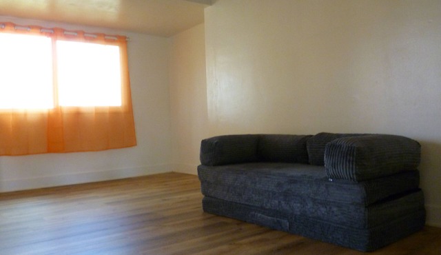 Peaceful 2-bedroom house with AC in charming Alhambra