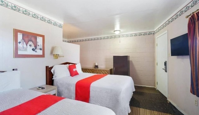 Peaceful 2-Room Retreat with Parking Near Davis Mountains Hikes Adventures