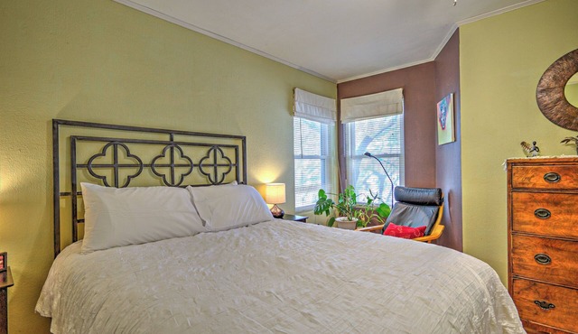 Peaceful 2Br Standalone Private Yard Garage Near Downtown, U of A & Trails