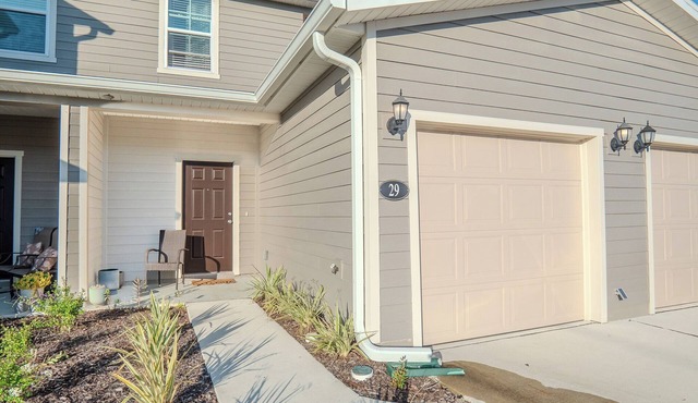 Peaceful 2BR Townhome w/WiFi + AC – Pet Friendly, Near Parks!