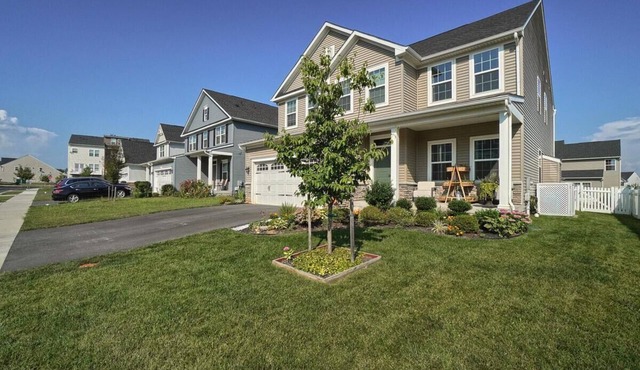 Peaceful 3-bedroom house with AC in charming Frederick