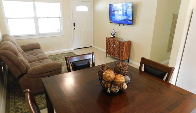 Peaceful 3-bedroom house in San Mateo, FL