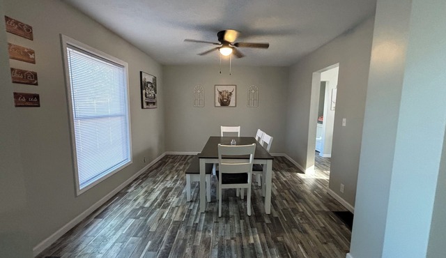 Peaceful 3-bedroom house near the lake