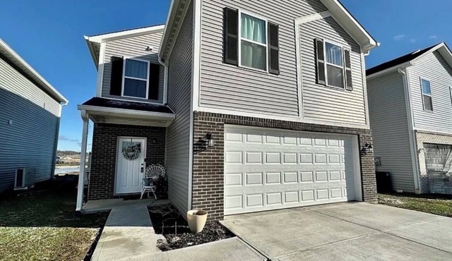 Peaceful 3-bedroom home with heart in charming Martinsville