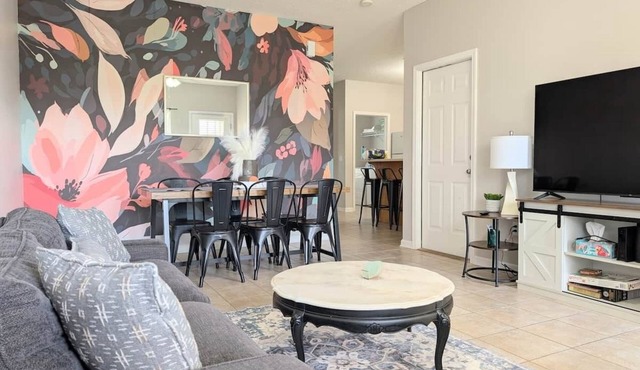 Peaceful 3 BR/2.5 bath*5 min to base*pool*