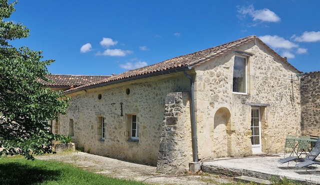 Peaceful 3-star gîte in the heart of Château l'Insoumise