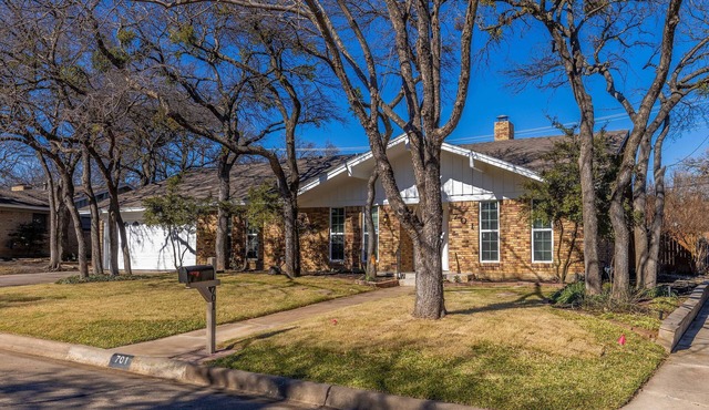 Peaceful 3BR Home Cowboy Stdm, Globe Life, Airport