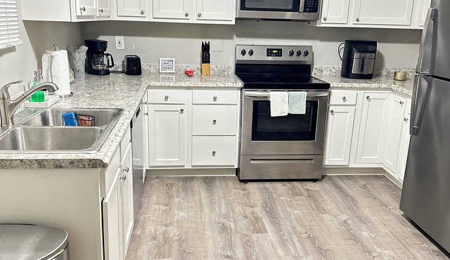 Peaceful 4-bedroom house in charming Columbus