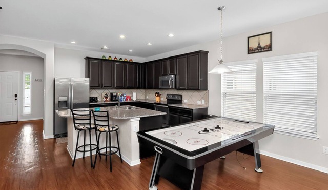 Peaceful 4BR Retreat Near Randolph AFB + Medical Centers