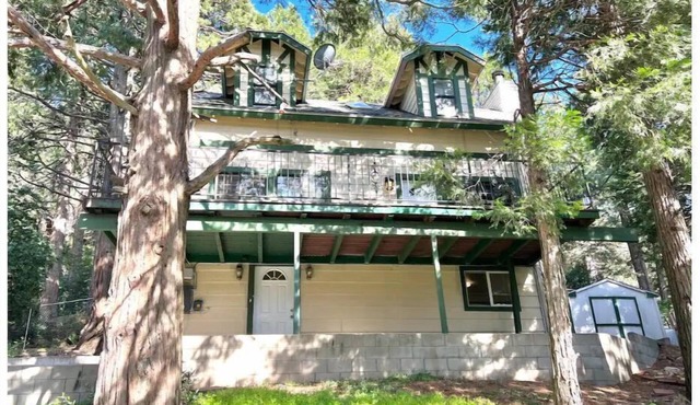 Peaceful 5-Bedroom Cabin- 2 Miles To Lake Gregory