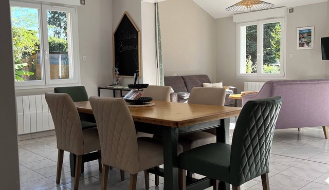 Peaceful accommodation in a private garden for 2-4 people, with private enclosed parking.