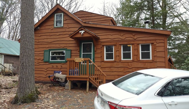 Peaceful Adirondack getaway at camp sassy