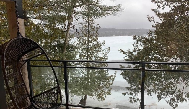 Peaceful all-season manor retreat