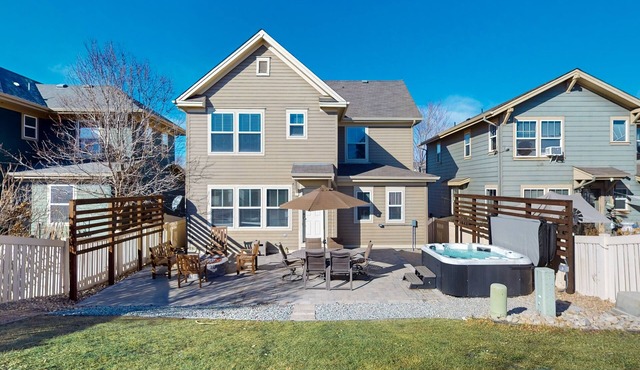 Peaceful alpine retreat with private hot tub, great patio, & yard