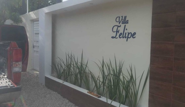 Peaceful and beautiful beach front villa w/pool and 1 min away from las dunas