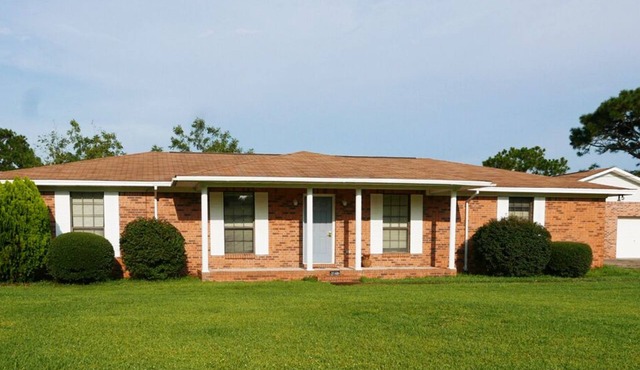 Peaceful and beautiful holiday home near Navarre beach
