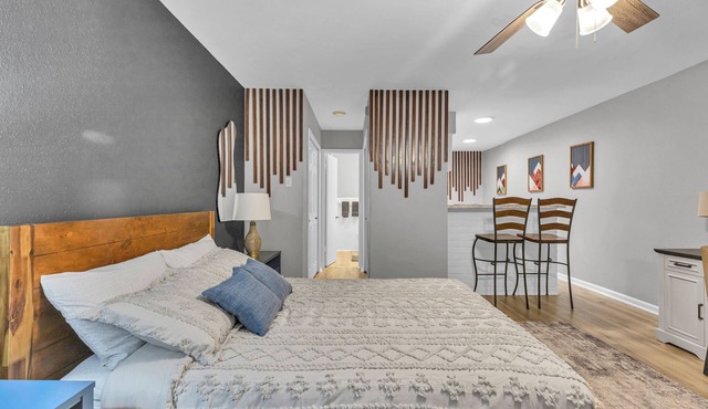 Peaceful and Modern Chic Home in Houston