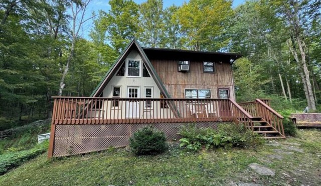 Peaceful and Private A-frame in the woods, not far from Elk Mountain Ski Resort!