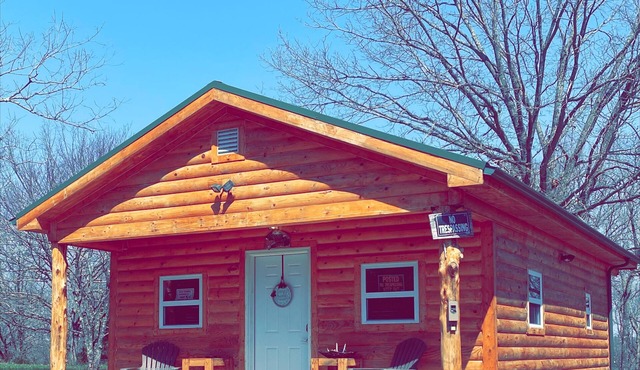 Peaceful and quiet cabin with keypad entry for convenient self check in.