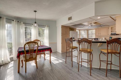 Peaceful and Spacious McAlpin Escape with Deck