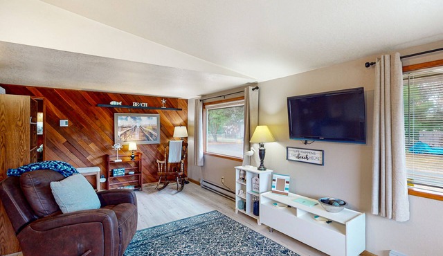 Peaceful and spacious beach vacation home