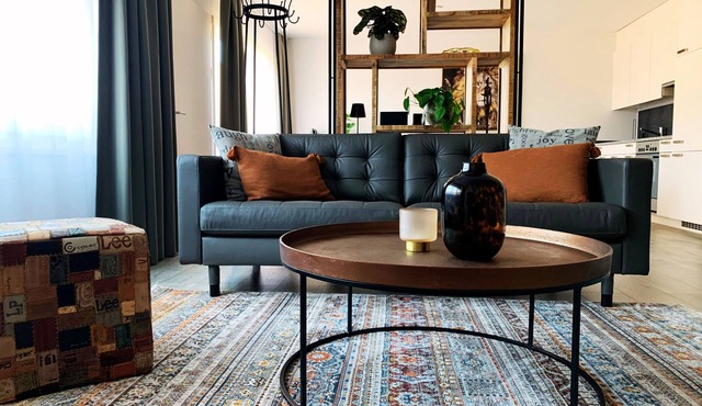 Peaceful Apartment in a Well-Connected Area