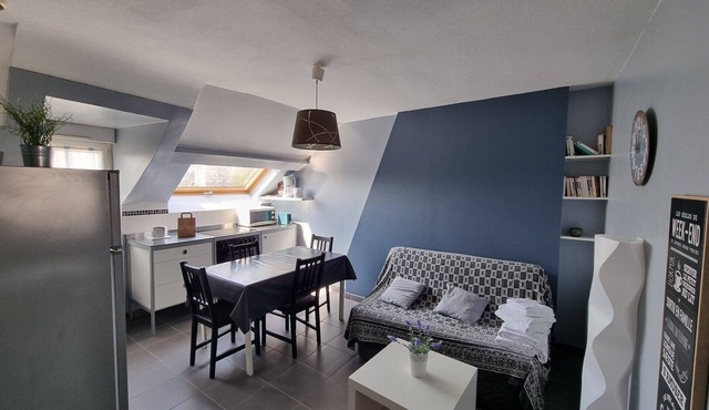 Peaceful Apt At 2 Steps From The Beach