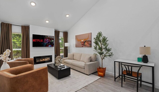 Peaceful Austin Hideaway with Luxe Comfort, Patio & Fireplace