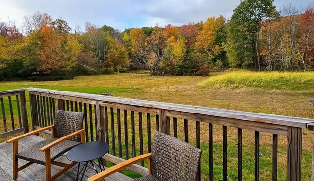 Peaceful, Beautiful, & Great Location! Enjoy your stay at Foxtrot 2!