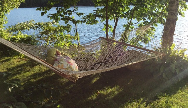 Peaceful & beautiful Lakefront home . Weekly & short term rental.