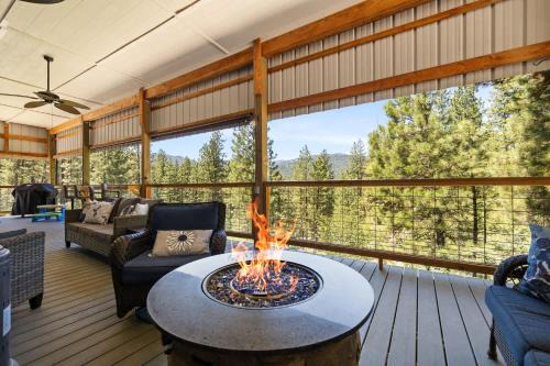 Peaceful Boise Retreat 3BR with Cozy Deck