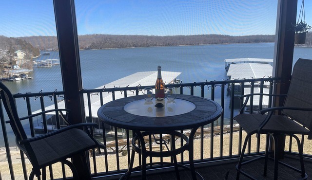 Peaceful, breathtaking lakefront condo in the heart of the state park.