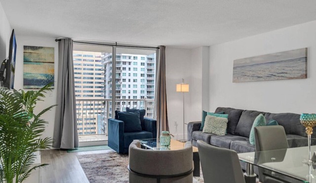 Peaceful Brickell 1BR | Water & City Outlook