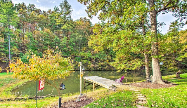Peaceful Broadway Cottage on the Pond!