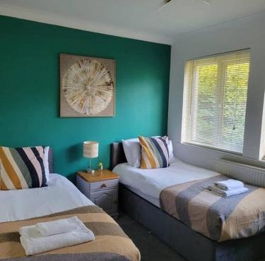 Peaceful Bungalow easy access