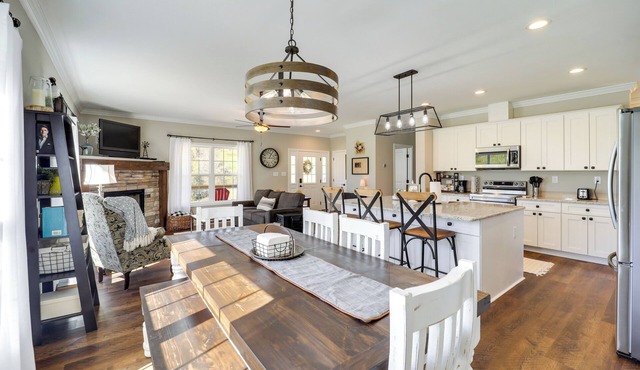 Peaceful Butler Hideaway at The Pond