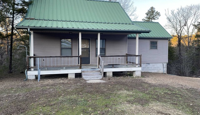 Peaceful Cabin on Fiddler Creek, near Ouachita River