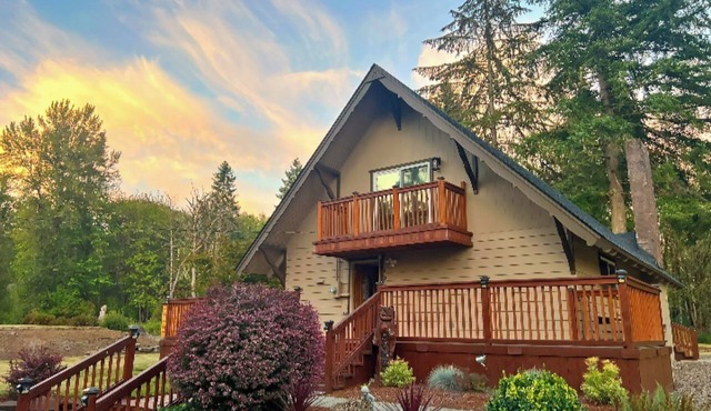 Peaceful Cabin Retreat Near Mayfield Lake- Boating, Fishing, Hunting, Hiking