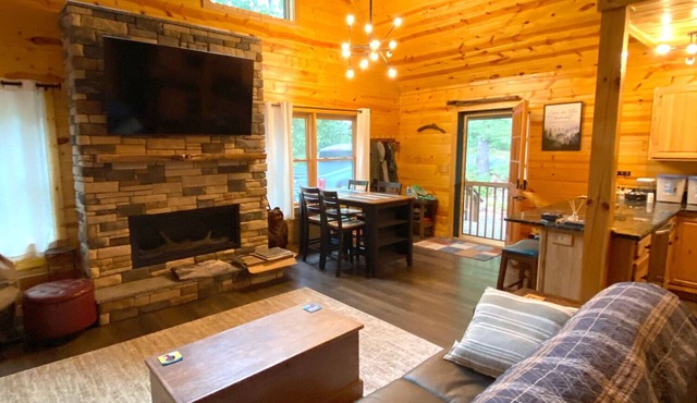 Peaceful cabin retreat in Murphy, NC